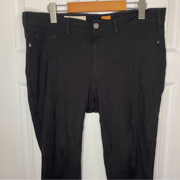 Anthropologie Pilcro like new Serif fit, midrise black pants size 32 - Picture 2 of 6